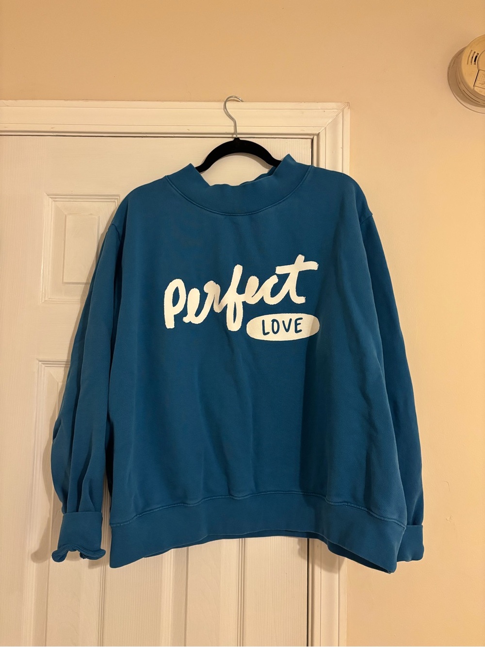 LIVE ORIGINAL Perfect Love Mockneck L/XL